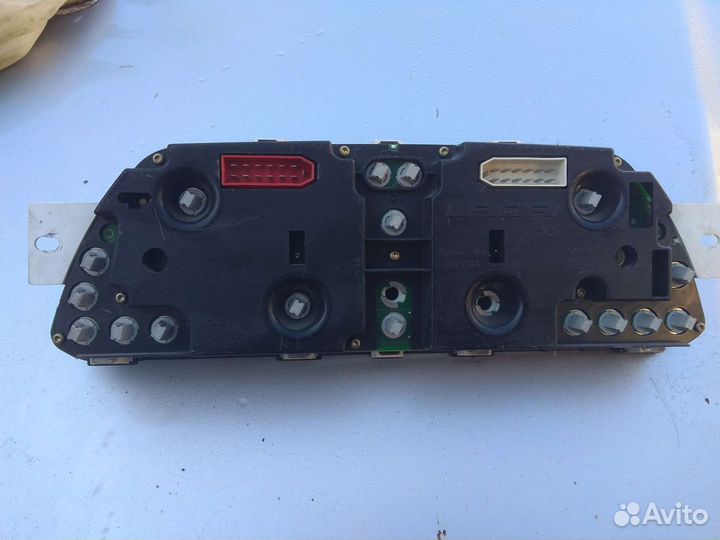 Щиток приборов на ваз 2110