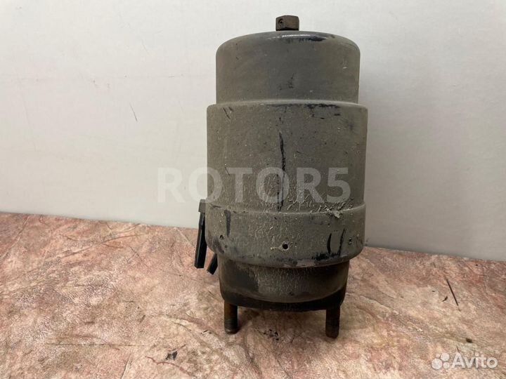 Энергоаккумулятор задний MAN TGX 2015