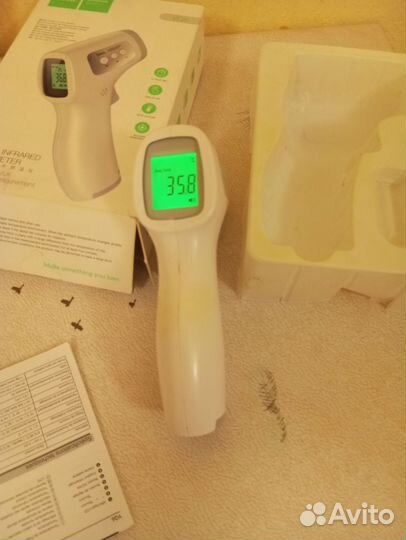 Бесконтактный инфракрасный термометр