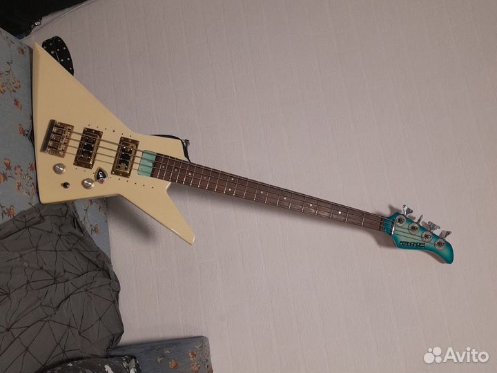 Бас гитара 4 струны