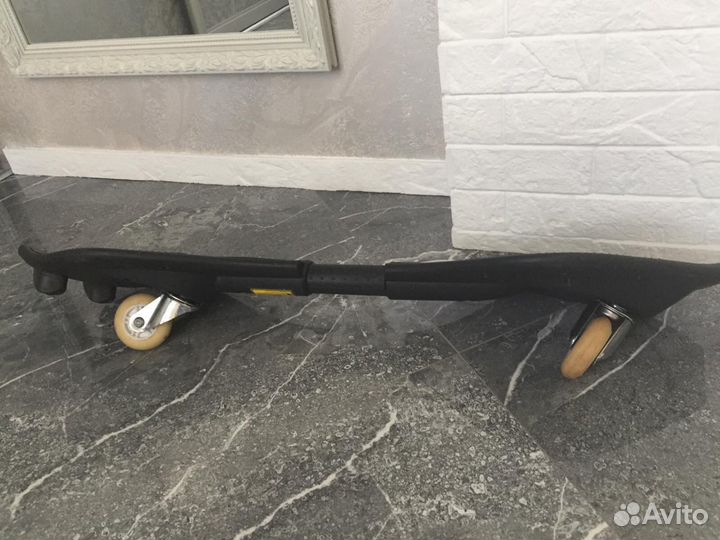 Роллерсёрф (двухколёсный скейтборд)