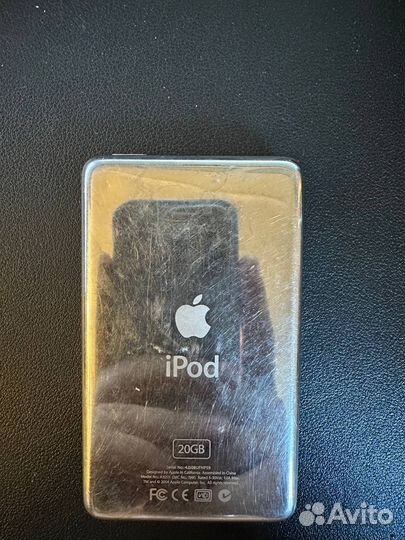 Apple iPod Classic 20GB - 4 Gen