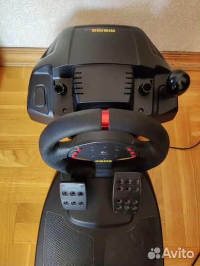 Игровой руль с педалями logitech