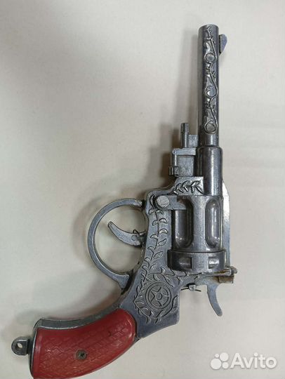 СССР револьвер игрушка