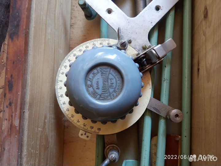 Прибор чертежный