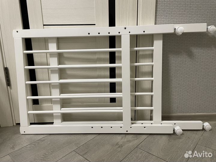 Детская кроватка с матрасом