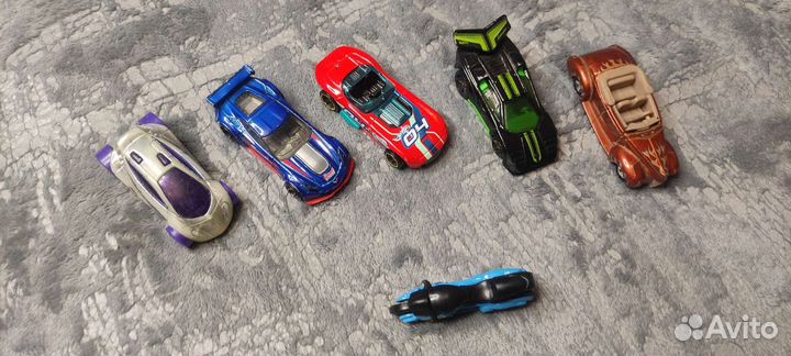 Hot wheels машинки