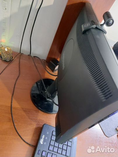 Монитор Samsung 22 дюйма