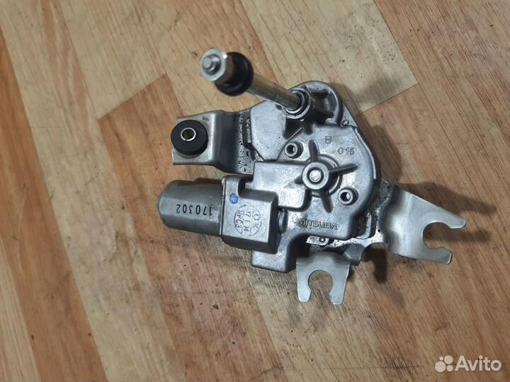 Моторчик заднего стеклоочистителя Mitsubishi PS3