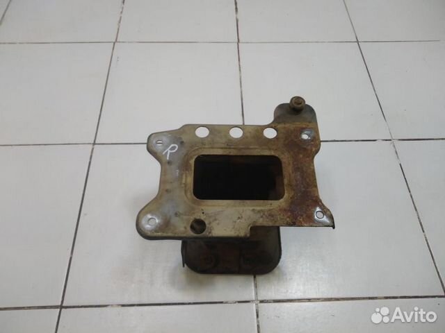 Кронштейн усилителя переднего бампера Chevrolet Ca