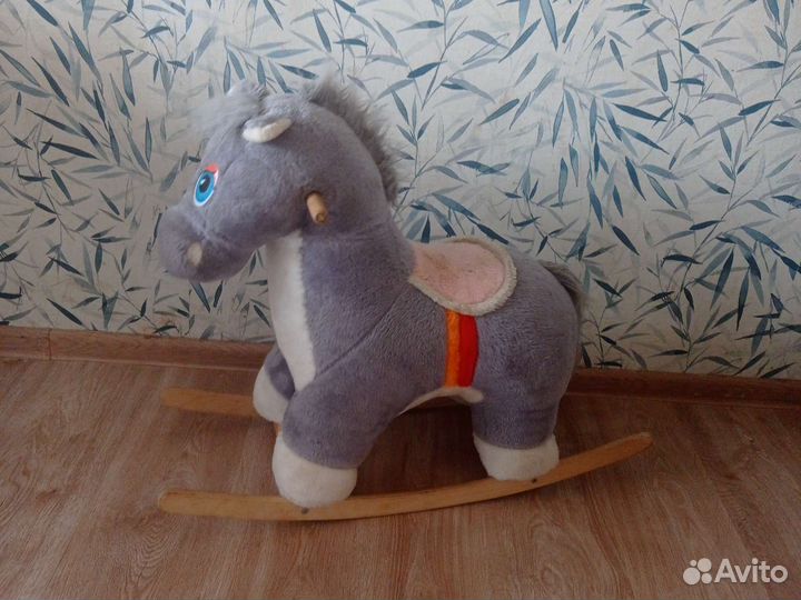 Качалка лошадь