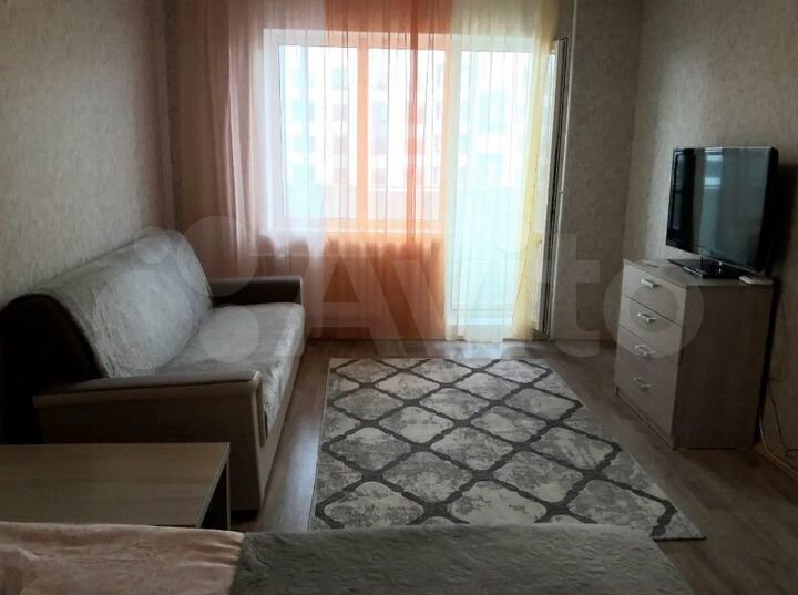 2-к. квартира, 66 м², 10/15 эт.