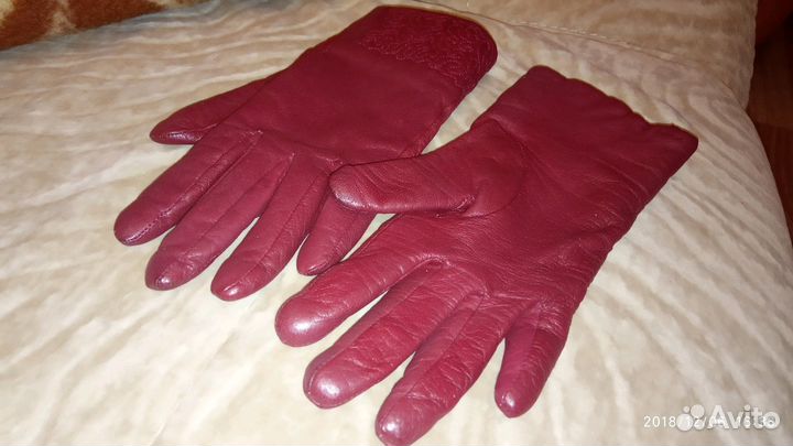 Перчатки