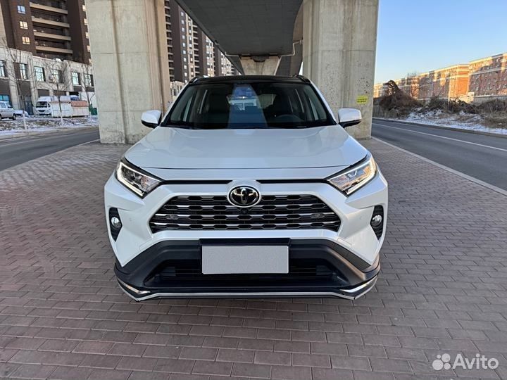 Toyota RAV4 2.0 CVT, 2021, 26 400 км