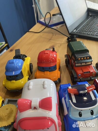 Робокар поли