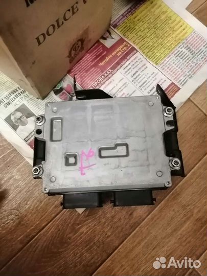Блок управления двс suzuki Kizashi 2,4