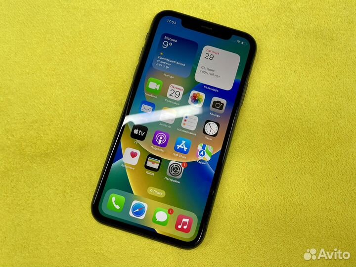 iPhone 11, 64 ГБ