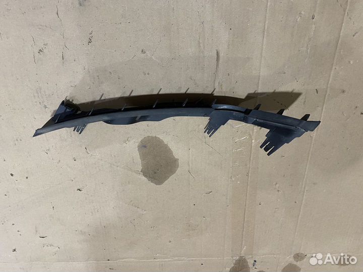 Кронштейн передней левой фары вольво хс60 2 2017