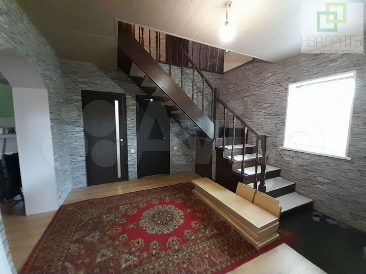 Дом 160 м² на участке 8 сот.