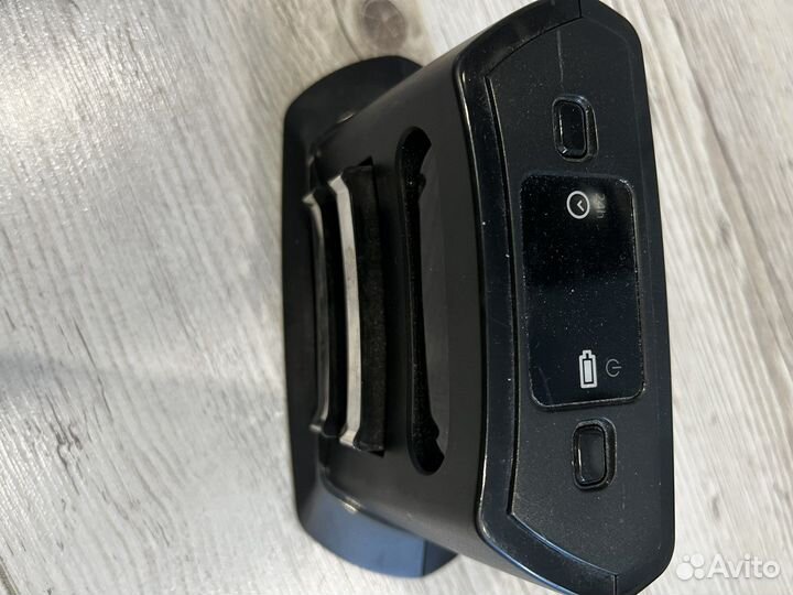 Робот-пылесос Philips FC8776 на запчасти