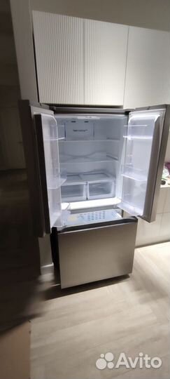 Холодильник двухдверный samsung RF44A5002S9