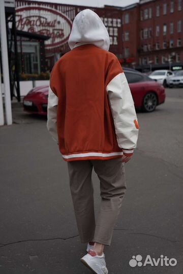 Куртка бомбер