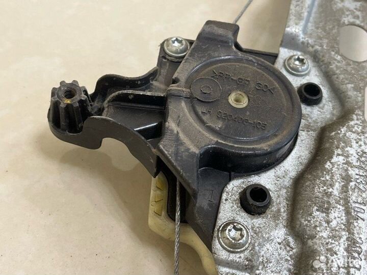 Стеклоподъемник задний левый Ford Focus CB8 pnda