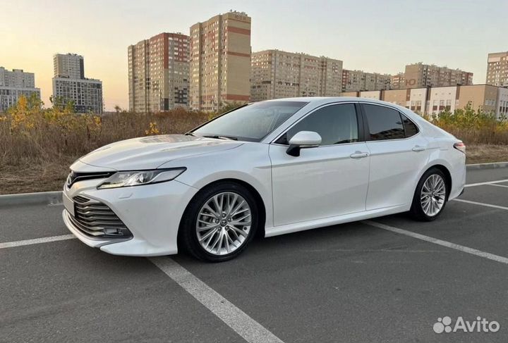Трансфер Toyota Camry 70 только с водителем