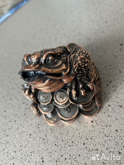 Бронзовые статуэтки разные