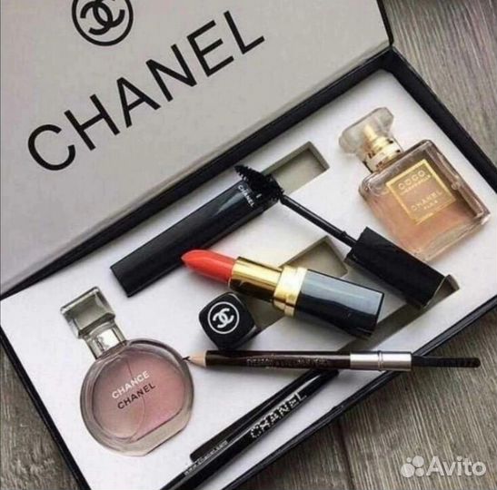 Подарочный набор косметики