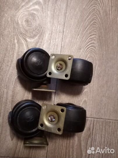 Колёсики мебельные