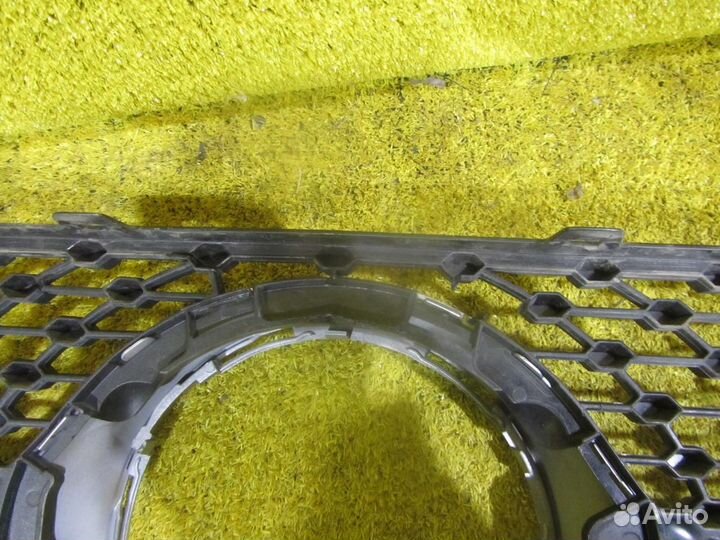 Решетка радиатора Mercedes-Benz E-Class