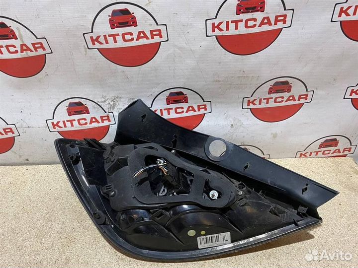 Фонарь задний правый Opel Astra H