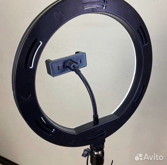 Кольцевая лампа со штативом