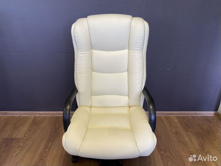 Компьютерное кресло. Кресло руководителя