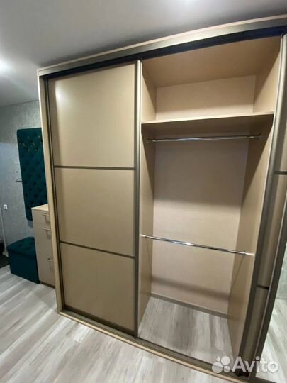 Шкаф купе в прихожую не бу