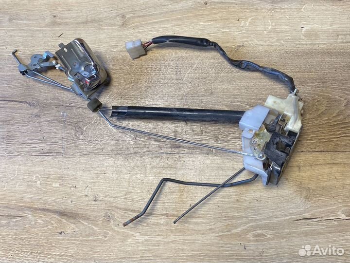 Mazda 626 gf замок водительской двери