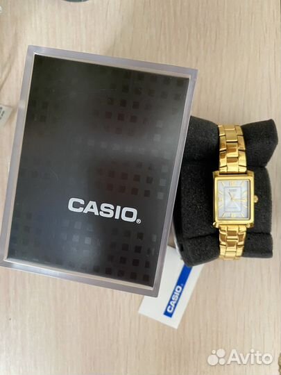 Часы женские Casio