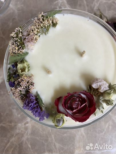 Свеча с пожеланием