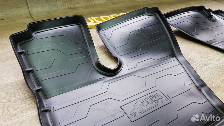 Коврики на Ford 1833 1848Т 2533 3542 (2018-н.в.)