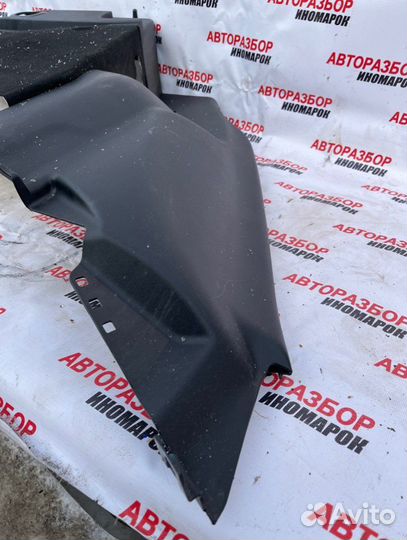 Обшивка багажника левая Mitsubishi Lancer 10 CX