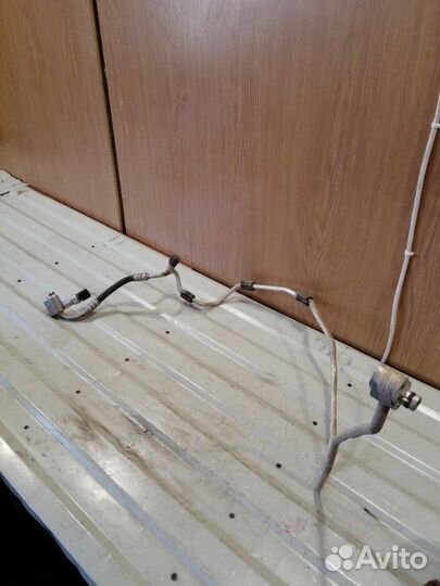 Трубка кондиционера Volkswagen Golf MK6 caxa 1.4