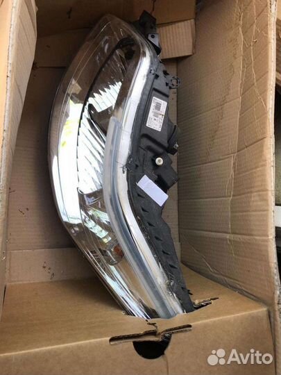 Фара и крыло на ситроен С5