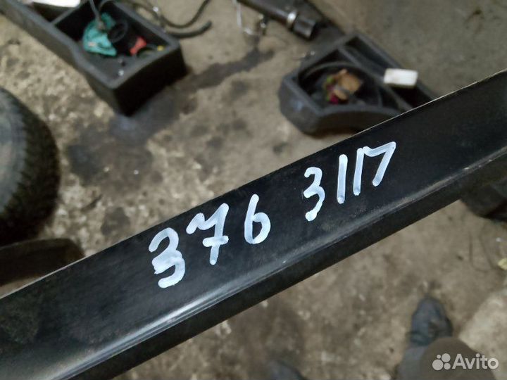 Уплотнитель двери задний правый Ford Focus 2 2