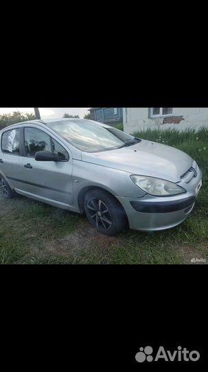 В разборе peugeot 307 1.6