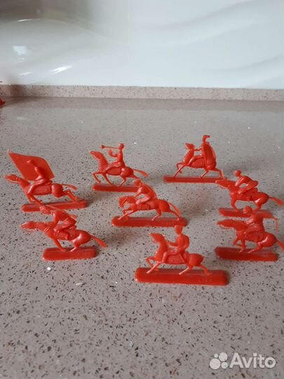 Солдатики дзи СССР оловянные и пластиковые