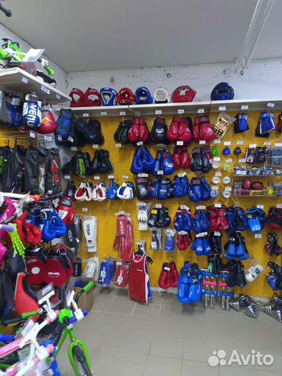 Шлем с пластиковым забралом BoyBo