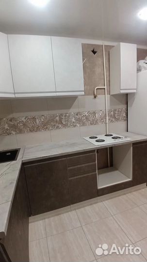 Современный кухонный гарнитур