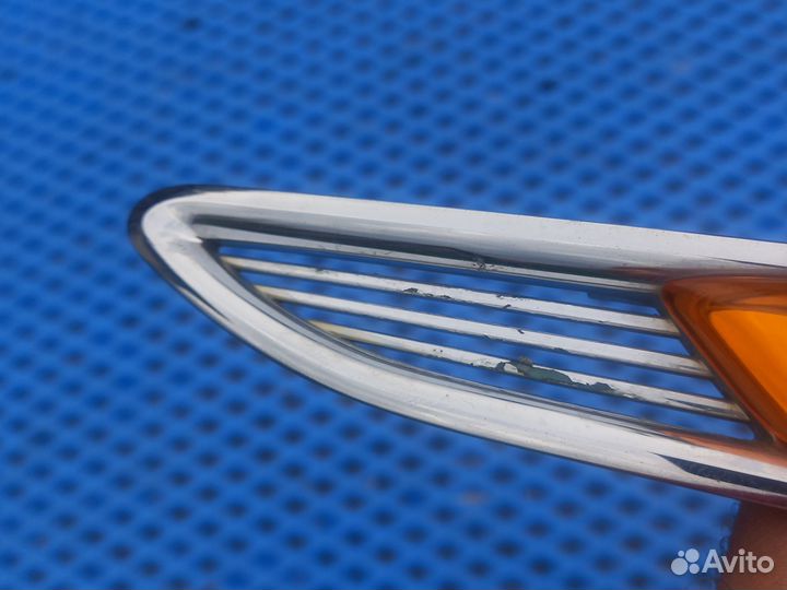 Повторитель, поворотник левый Ford Mondeo 4