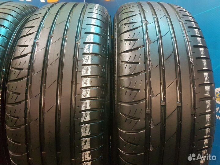 Nokian Tyres Hakka V 215/65 R16